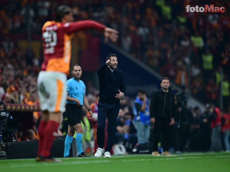 yazarlardan fenerbahce elestirisi o mac sonrasi 2 tane yanlis var 4 vCsmUi5c