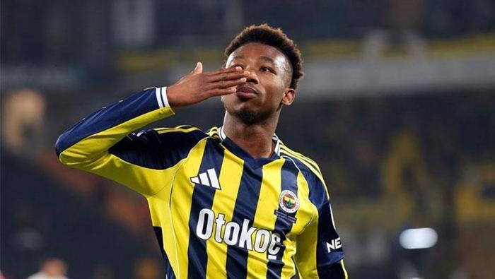 22 milyon euroluk teklif! Fenerbahçe'nin yıldızına Almanya'dan talip çıktı 6 22 milyon euroluk teklif fenerbahcenin yildizina almanyadan talip cikti 4