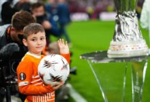 6 yasindaki cihangirin hayali uefa avrupa ligi final macinda gercek oldu jl7jwHuv