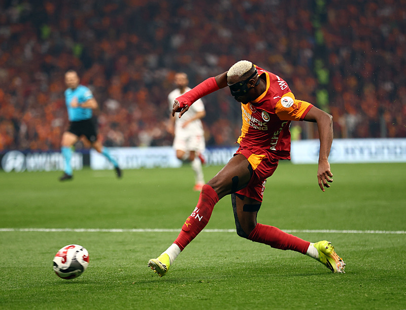 avrupa devlerinden victor osimhen kapismasi 120 milyon euro 9 SM3ARZ5X