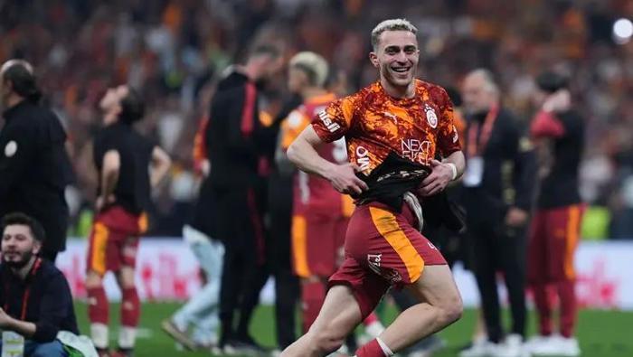 Barış Alper Yılmaz'dan transfer süreci için açıklama! 'Zamanı gelince konuşulur' 3 baris alper yilmazdan transfer sureci icin aciklama zamani gelince konusulur 1 8kZe7a6R