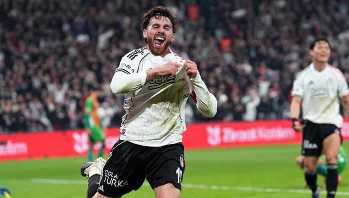 Başkan İtina 16 futbolcuyu gönderme kararı aldı! 4 baskan itina 16 futbolcuyu gonderme karari aldi 2 QWCIpMww