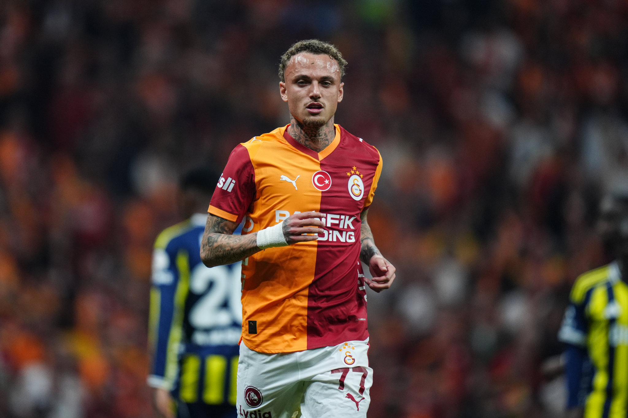 besiktas transferde buyuk oynuyor galatasarayli yildizin menajeriyle gorusuldu 0 4aMva21u