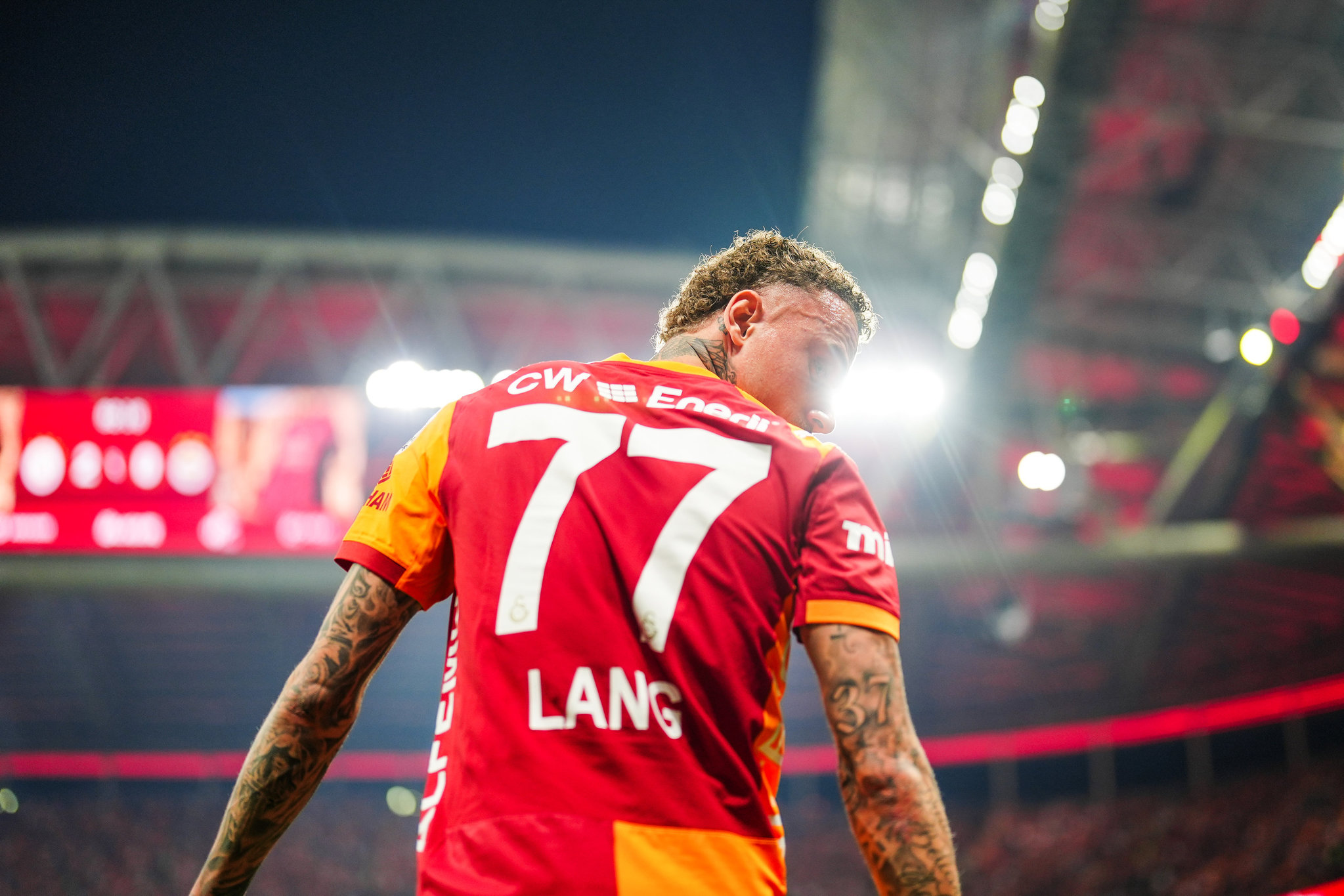 besiktas transferde buyuk oynuyor galatasarayli yildizin menajeriyle gorusuldu 2