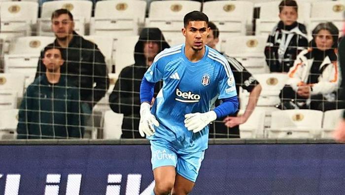 Beşiktaş'a ayrıldığını bildirdi! Yıldız futbolcudan sürpriz karar 9 besiktasa ayrildigini bildirdi yildiz futbolcudan surpriz karar 7 J9RCmS3C