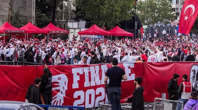 Bir İstanbul masalı daha! UEFA Avrupa Ligi'nde zafer Aston Villa'nın... Freiburg - Aston Villa maç sonucu 0-3 11 bir istanbul masali daha uefa avrupa liginde zafer aston villanin freiburg aston villa PKkKVeSq