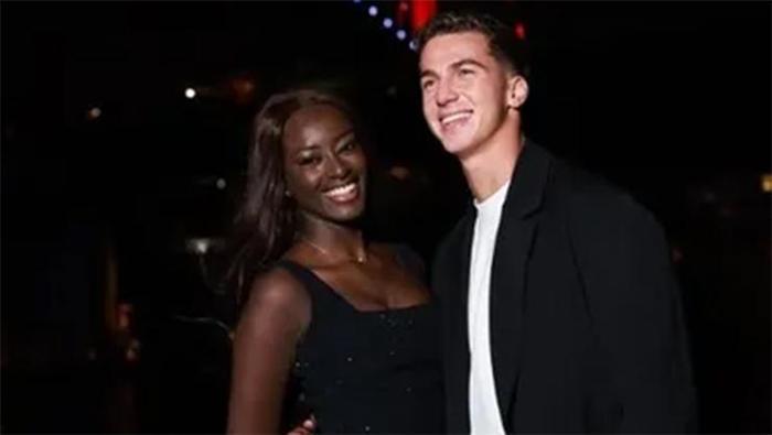 Boşanacakları sav edilmişti! Bertuğ Yıldırım ve eşi Oriana Correia Gomes'ten sürpriz açıklama 3 bosanacaklari sav edilmisti bertug yildirim ve esi oriana correia gomesten surpriz aciklama 1 g1vvjhNB