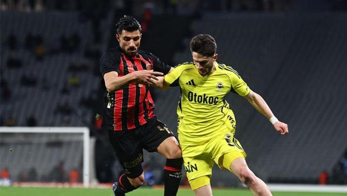 Çalkantılarla dolu geçti! İşte Fenerbahçe'nin 2024-2025 dönemi 6 calkantilarla dolu gecti iste fenerbahcenin 2024 2025 donemi 4 IvYADq5p