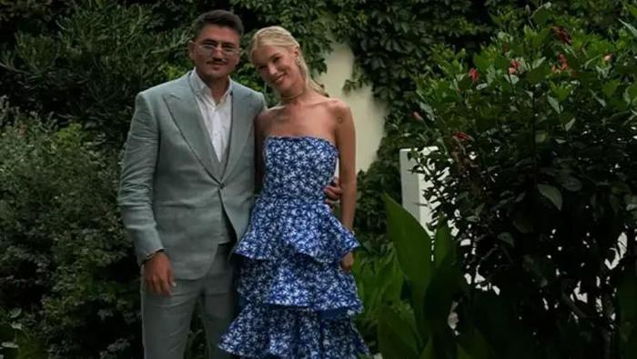 cengiz under romada imzayi atti en cok konusulan husus gelinlik oldu 2 zkC9YZaG