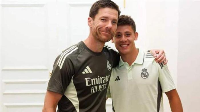Chelsea'nin hayal transferi Arda Güler! Xabi Alonso istiyor, Real Madrid bırakmıyor 4 chelseanin hayal transferi arda guler xabi alonso istiyor real madrid birakmiyor 2 bFPGt4km