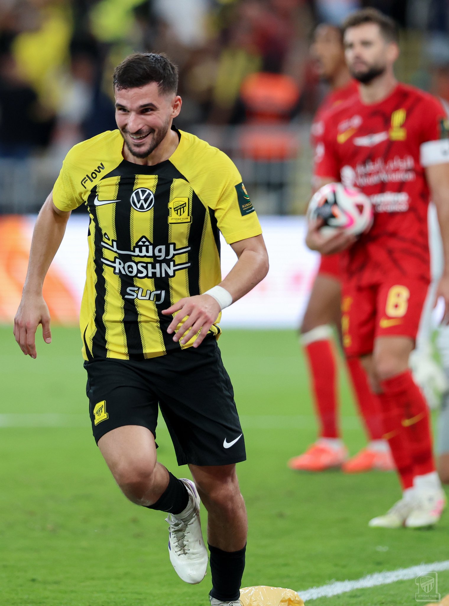 fenerbahce al ittihad ile bir sefer daha transfer masasinda maksat houssem aouar 0 8POzHTqD
