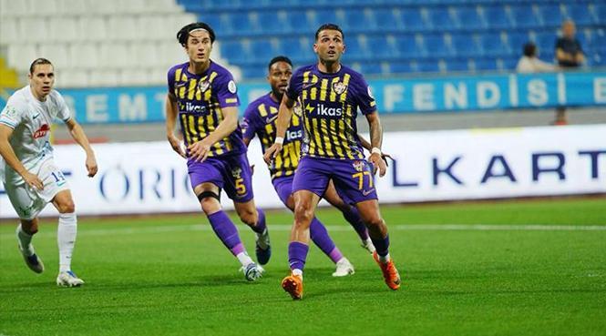 Fenerbahçe, dönemi beraberlikle tamamladı! Eyüpspor kümede kaldı... (Maç özeti | Fenerbahçe 3-3 Eyüpspor) 3 fenerbahce donemi beraberlikle tamamladi eyupspor kumede kaldi mac ozeti fenerbahce 3 3 eyupspor 1 dhhP7QSn