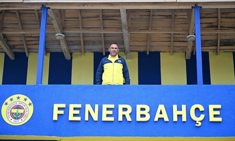 fenerbahce taraftari konutunun duvarlarini gonul verdigi ekibin renklerine boyatti FDgQFCIw
