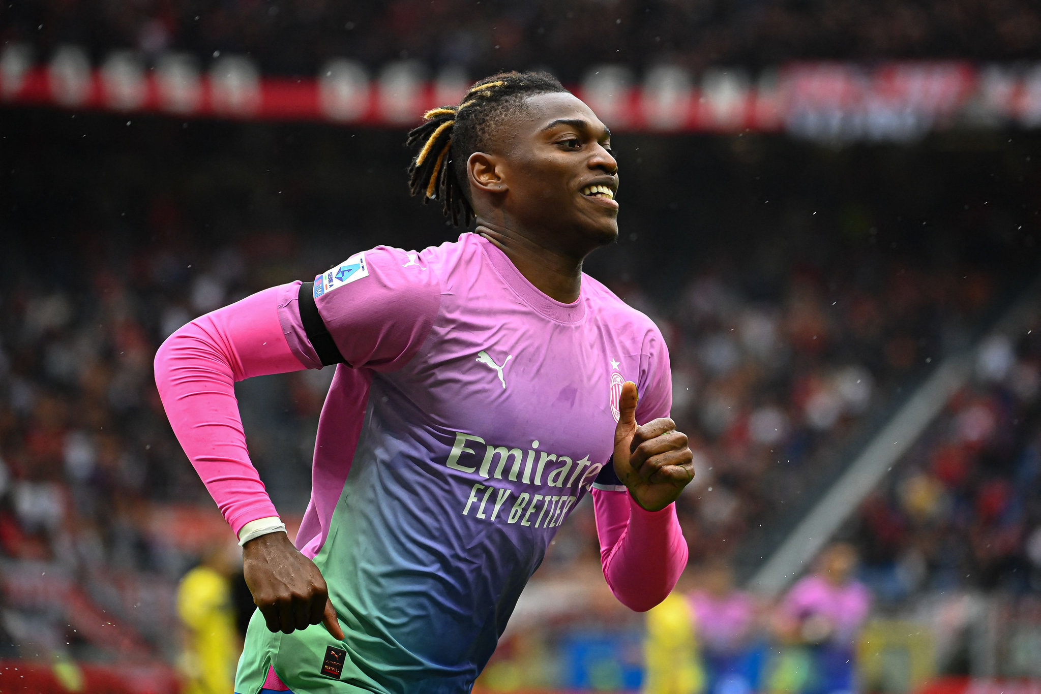 fenerbahce ve galatasaraya transferde rafael leao mujdesi resmen duyurdu 6 reIK1tKh
