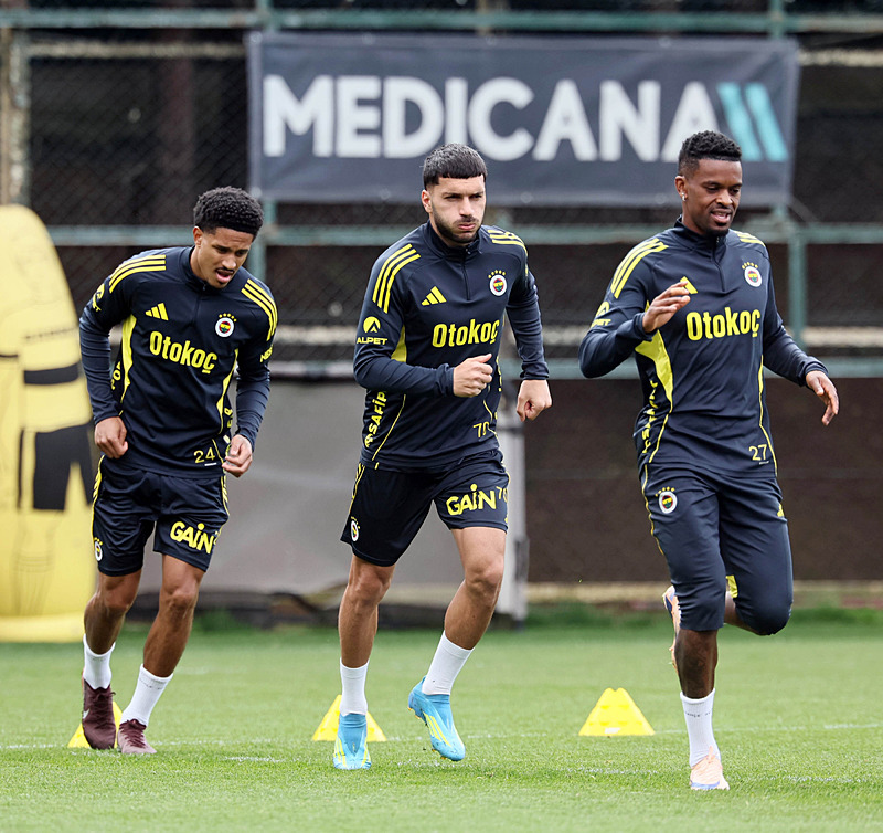 fenerbahcede buyuk degisim kapida 8 ayrilik netlesti 4 vRr4j16a