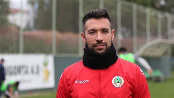 Fenerbahçe'de Farioli sürprizi! Hakan Safi'nin 'Türkiye'yi tanıyan' dediği teknik yönetici adayı ortaya çıktı 6 fenerbahcede farioli surprizi hakan safinin turkiyeyi taniyan dedigi teknik yonetici adayi ortaya cikti 4 Wce37ElC