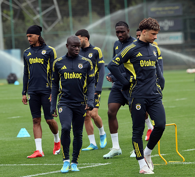 fenerbahcede tam 10 ayrilik birden bunu kimse beklemiyordu 4 B1DMXiY6