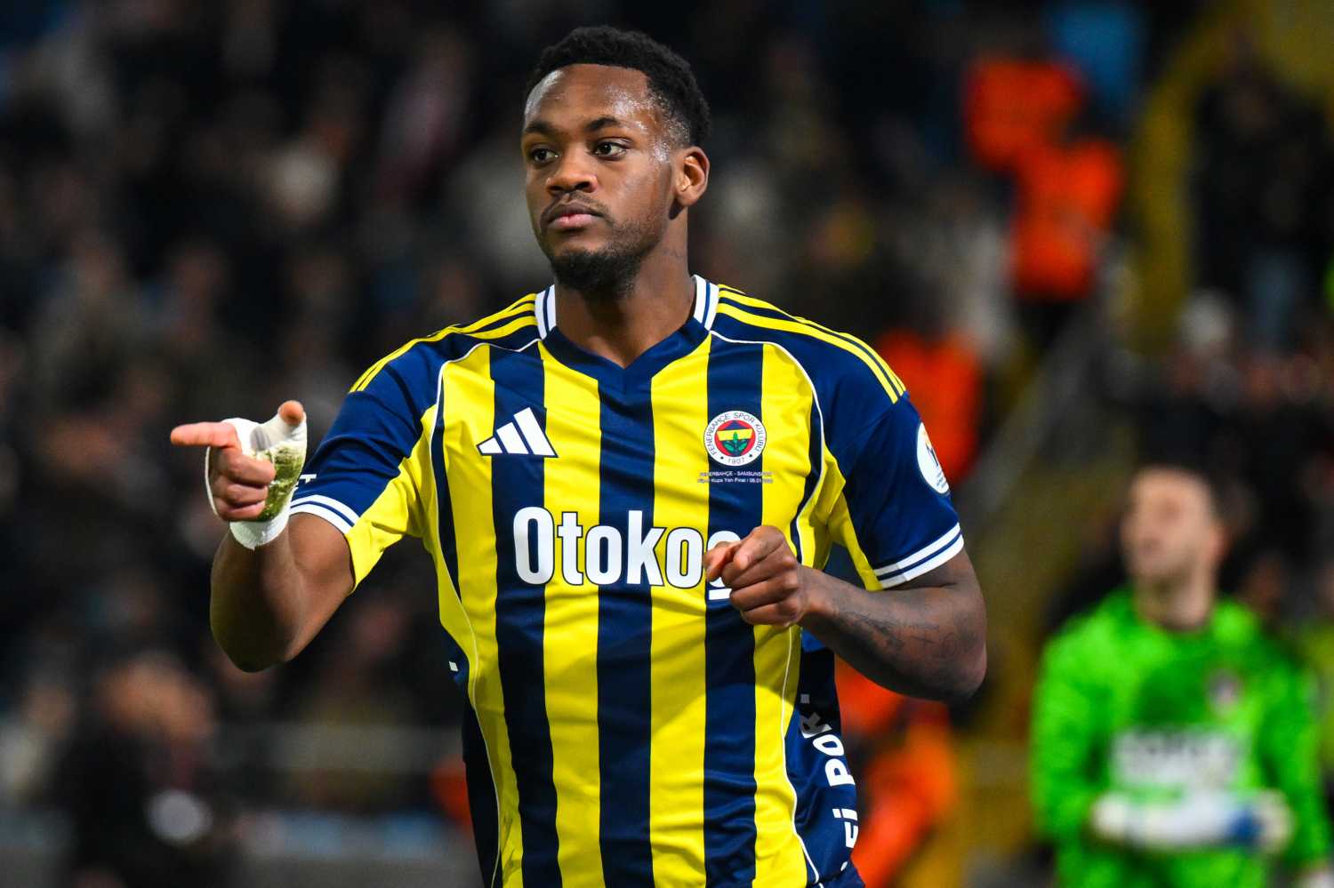 fenerbahcenin eski yildizi galatasaraya mi geliyor transferde gunun bombasi 4 Mau3ZdSF