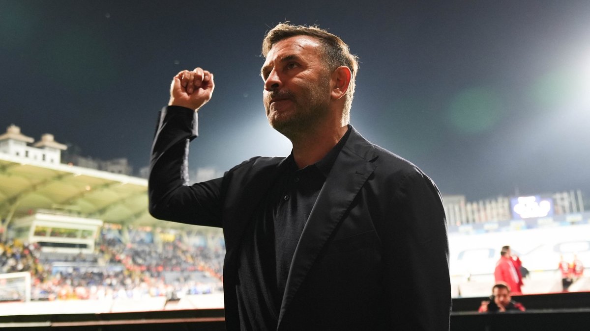 fenerbahcenin eski yildizi galatasaraya transferde ses getirecek atilim 3p5hnQ87
