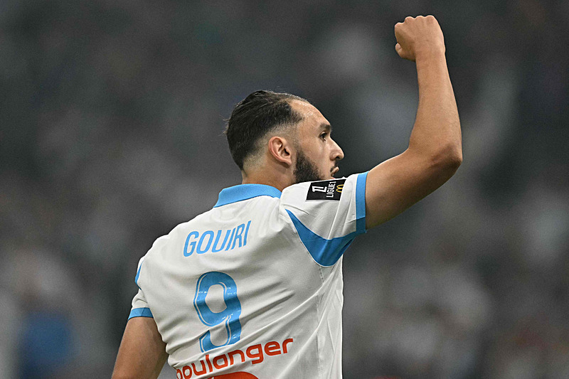 Galatasaray'a Cezayirli gol makinesi! İşte teklif edilecek bonservis fiyatı 12 galatasaraya cezayirli gol makinesi iste teklif edilecek bonservis fiyati 10 GdCGjNKX