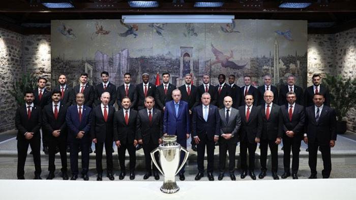 Galatasaray'da 3 bomba transfer gelişmesi birden! Icardi, Bernardo Silva, Gabriel Sara... 5 galatasarayda 3 bomba transfer gelismesi birden icardi bernardo silva gabriel sara 3 A94wREkn
