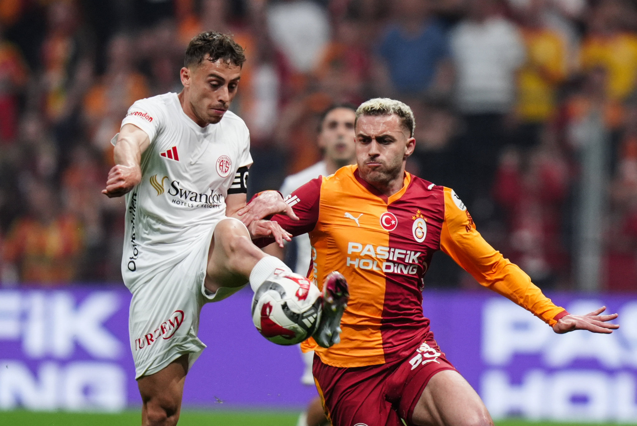 galatasarayda baris alper yilmaz icin transfer sozu 3