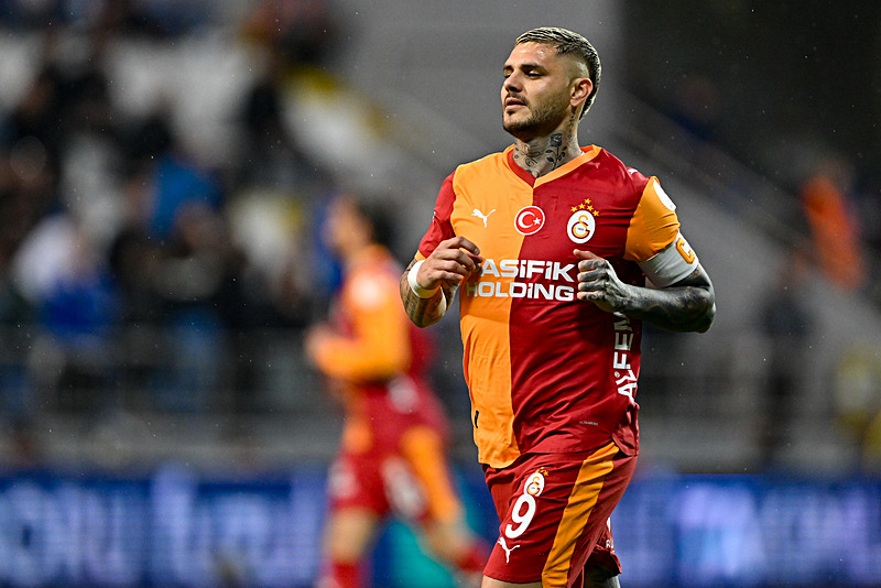 galatasarayda idaresi rahatsiz eden mauro icardi krizi 1 je2IROMK