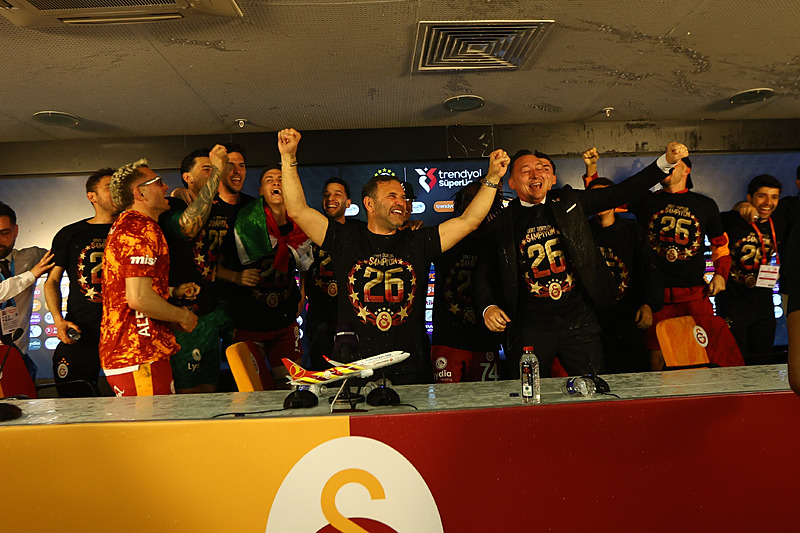 galatasarayda okan buruk gelismesi yeni kontrati ortaya cikti 5