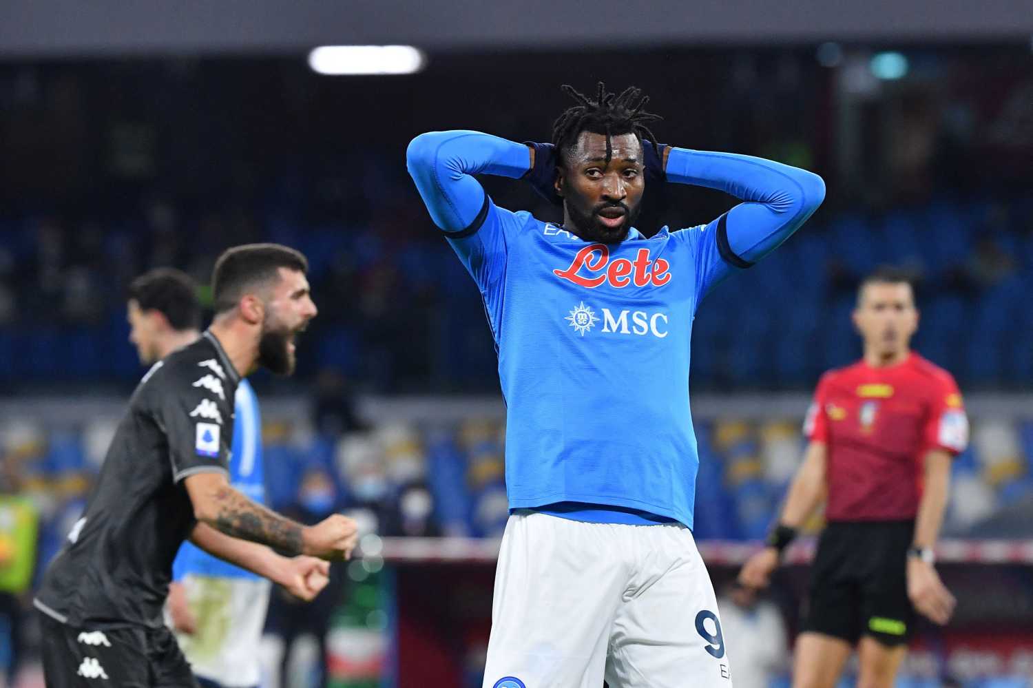 galatasaraydan besiktasa transferde frank anguissa calimi 4