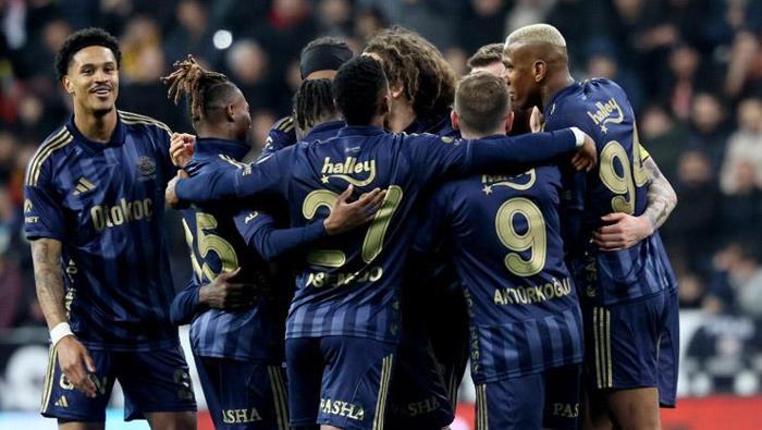 Galatasaray'dan Fenerbahçe ve Beşiktaş'a tarihi fark! Şampiyon paraya para demedi 5 galatasaraydan fenerbahce ve besiktasa tarihi fark sampiyon paraya para demedi 3 fpcsfKPS