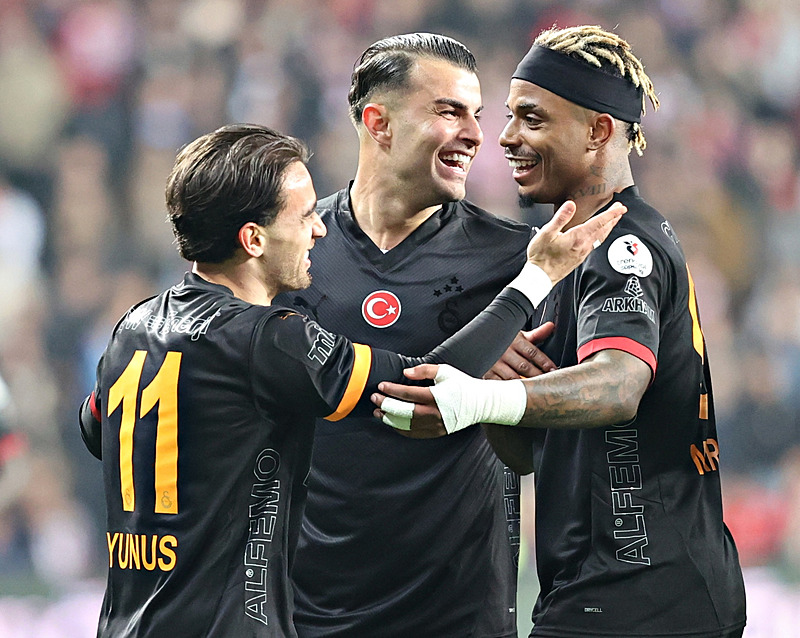Galatasaray'dan flaş Lemina kararı! Yeni kontrat... 4 galatasaraydan flas lemina karari yeni kontrat 2 hSLjWv77