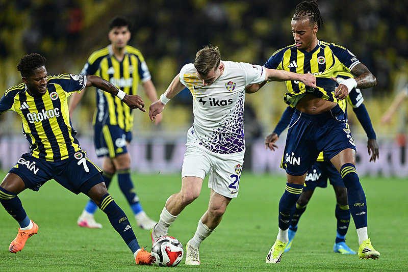 galatasaraydan transferde fenerbahceyi sasirtan rafael leao hamlesi 3 6hvuPE2K