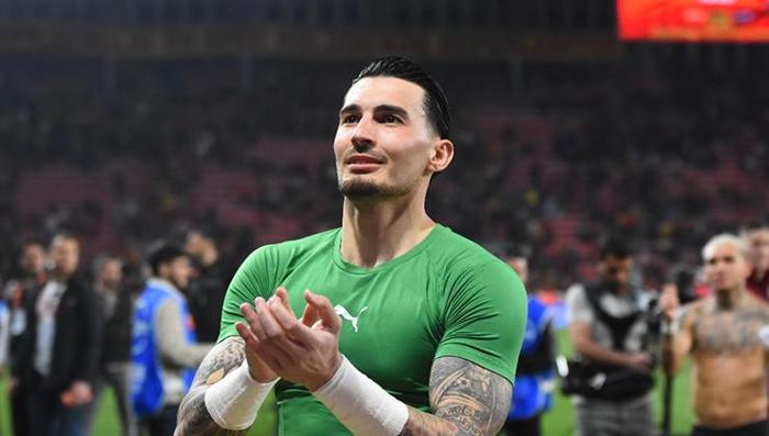 galatasaraydan ugurcan cakira baris alper yilmaz tarifesi dursun ozbek talimat verdi 1 ryKz7ngM