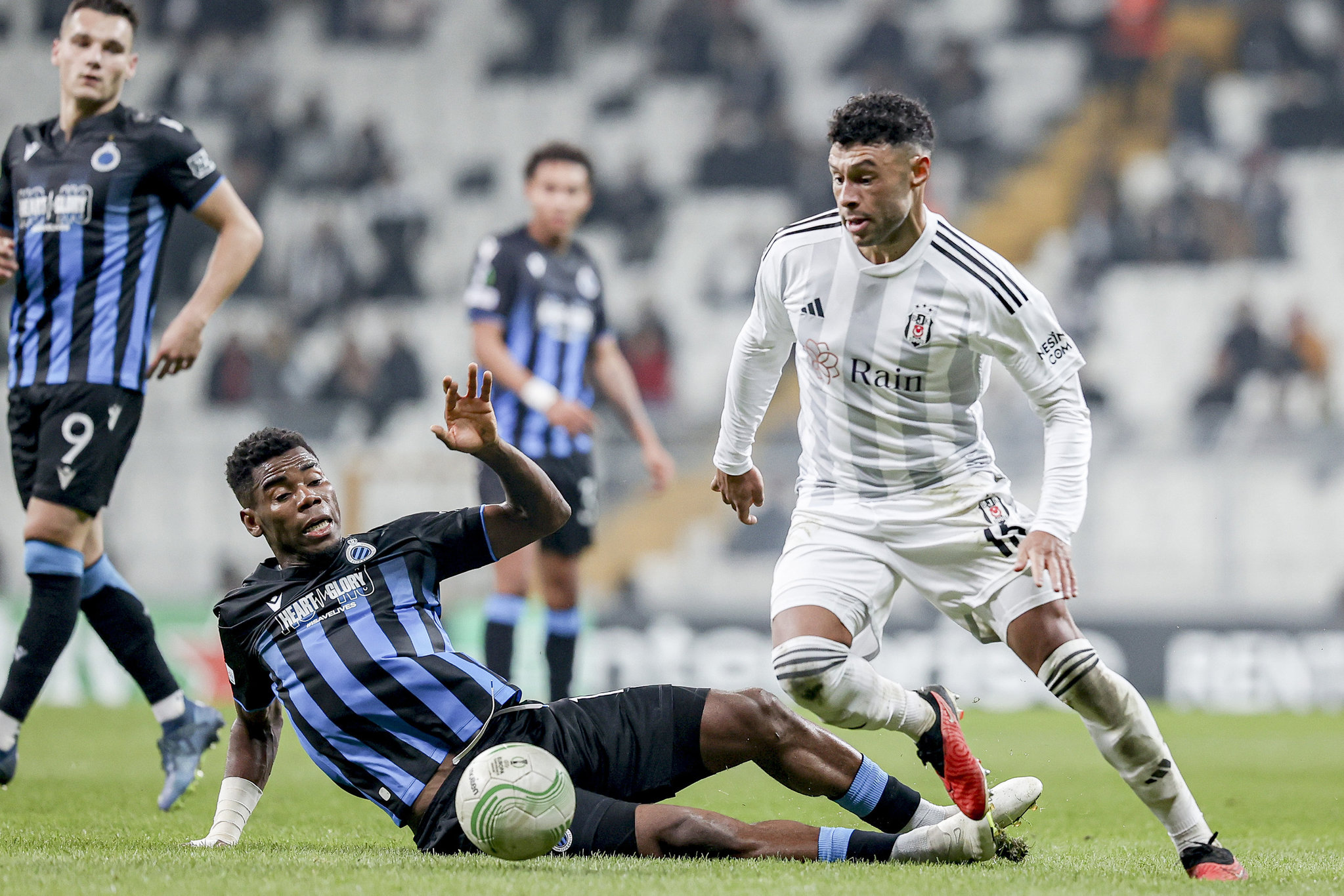 galatasarayin raphael onyedika teklifine clube bruggeden jet suratinda yanit 3 s4dtCVtj