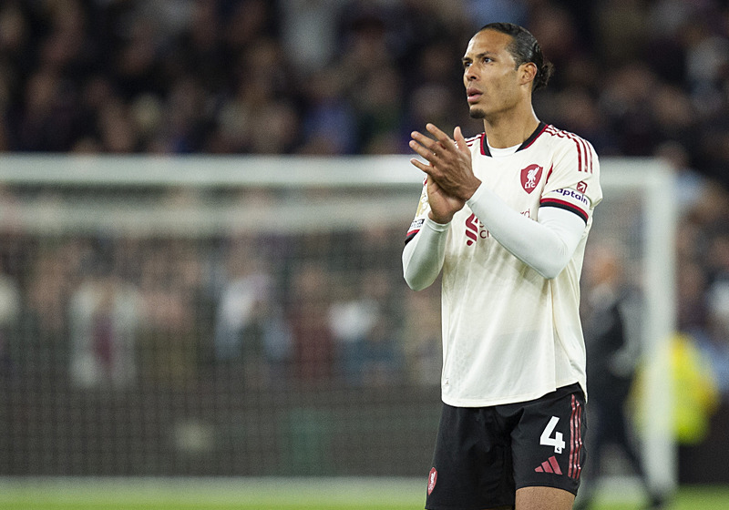 galatasarayin virgil van dijk transferinde wesley sneijder devreye girdi 0 2v6gKRP4