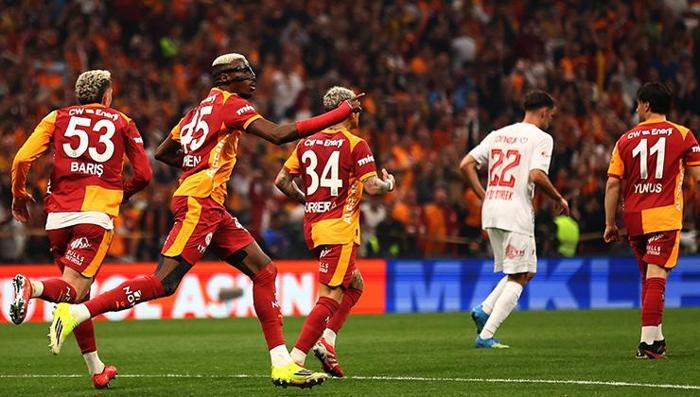 galatasarayli futbolculardan sampiyonluk sozleri diyecek bir sey bulamiyorum rams parkta inanilmaz cosku 0 ueiCtmrA
