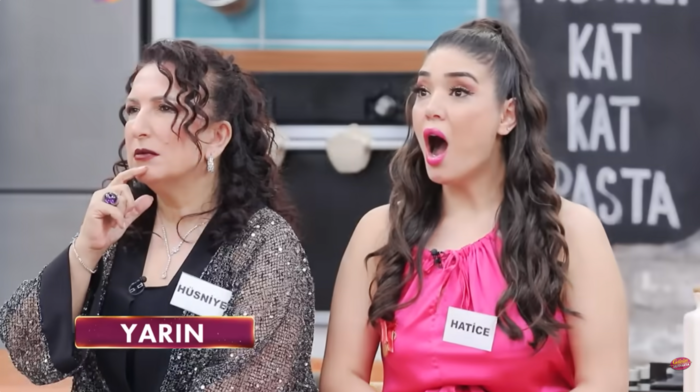 Gelinim Mutfakta bilezikleri kim aldı? 22 Mayıs Aysun yarıştan çekildi mi? 4 gelinim mutfakta bilezikleri kim aldi 22 mayis aysun yaristan cekildi mi 2 67UjbK4A