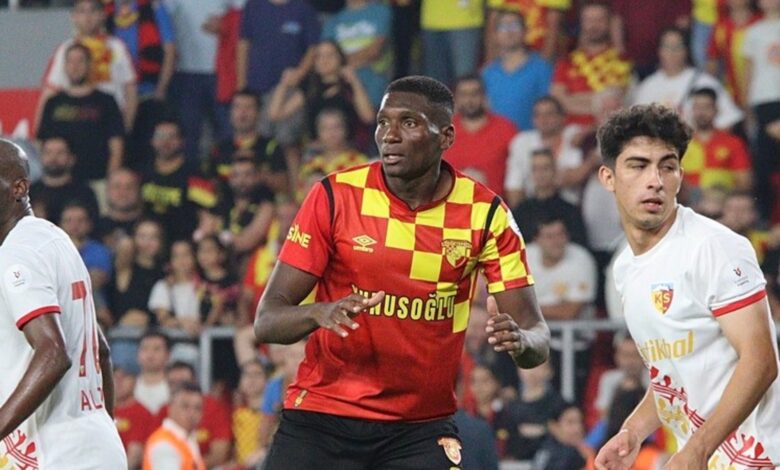 Göztepe'de Heliton ile yollar ayrıldı 1 goztepede heliton ile yollar ayrildi jk4Mv3IT