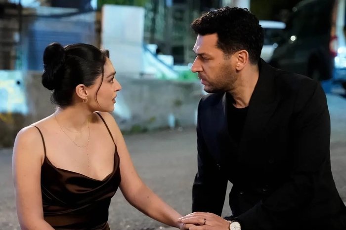 Güller ve Günahlar yeni kısımda neler olacak? 30. kısım fragmanı izle! 4 guller ve gunahlar yeni kisimda neler olacak 30 kisim fragmani izle 2 jMnFkTT2