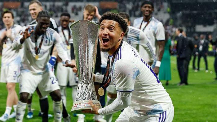 İstanbul'da şampiyon oldular! Fenerbahçe Aston Villa'nın iki yıldızı için harekete geçti 6 istanbulda sampiyon oldular fenerbahce aston villanin iki yildizi icin harekete gecti 4 BhG5SLwV