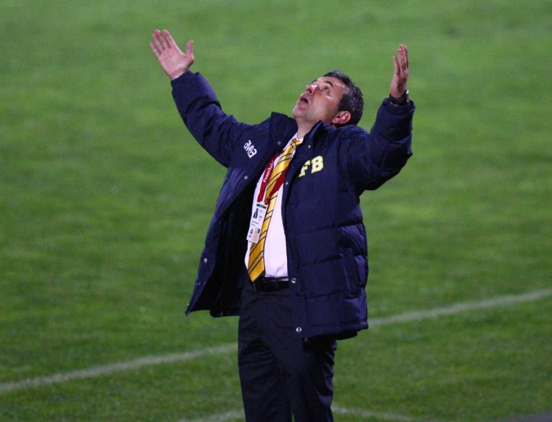 iste fenerbahcede 2 lider adayinin teknik yonetici adaylari 2 italyan ve 1 turk listede 67NONZYs