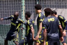 İşte Fenerbahçe'nin Konya kafilesi! 16 iste fenerbahcenin konya kafilesi JWbunvES