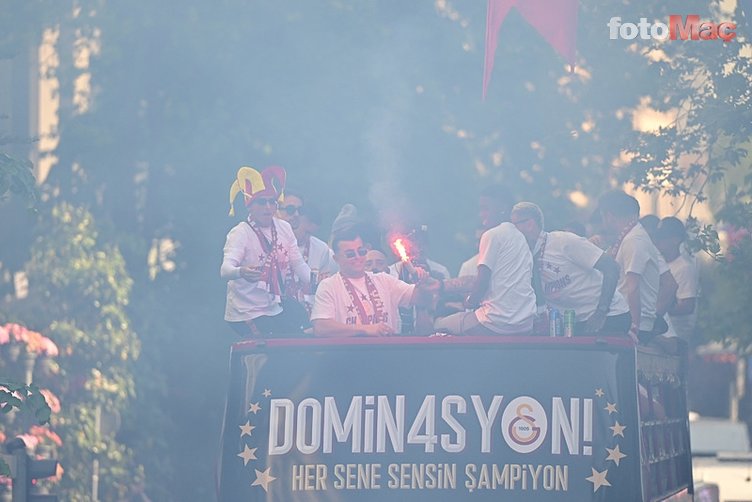 iste galatasarayin otobus seyahatinden cok ozel kareler 27 GLXgev56