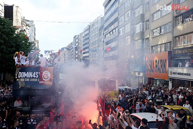 iste galatasarayin otobus seyahatinden cok ozel kareler 49 DzytuUEz