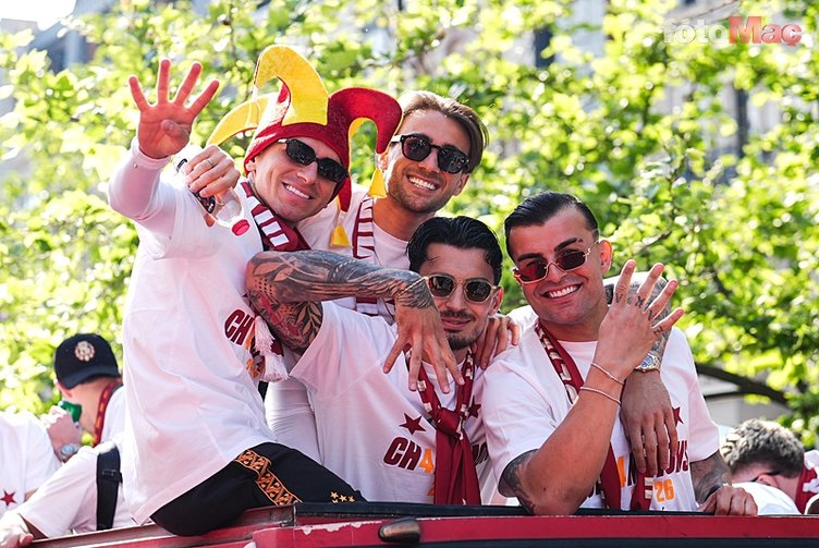 iste galatasarayin otobus seyahatinden cok ozel kareler 5 wYCEUWum