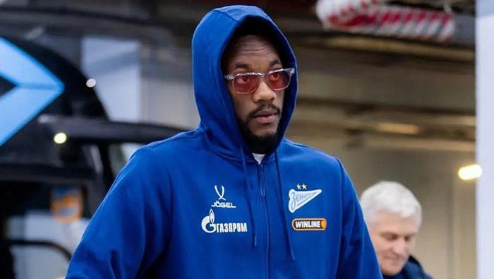jhon duran bu kere yandi antrenmana gelmeyip bakin ne yapti 0 4V2cf5R8