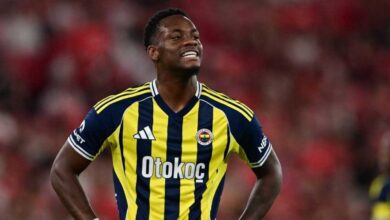 Jhon Duran'dan Fenerbahçe taraftarlarını kızdıran hareket! Galatasaray şampiyonluğu sonrası... 9 jhon durandan fenerbahce taraftarlarini kizdiran hareket galatasaray sampiyonlugu sonrasi 231ei2U8