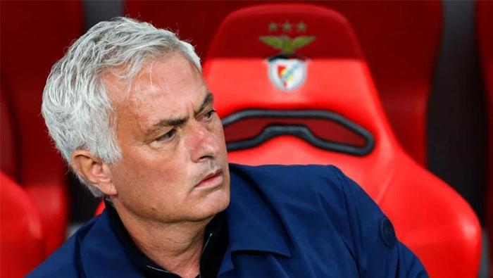 jose mourinho baslari karistirdi ispanyol medyasi real madrid kesin dedi fakat hicbirimiz aptal ukgSYJVU