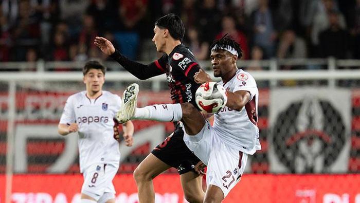 Müelliflerden Gençlerbirliği - Trabzonspor maçı yorumları! 'Büyük gruplar, hatırlar' 9 muelliflerden genclerbirligi trabzonspor maci yorumlari buyuk gruplar hatirlar 7