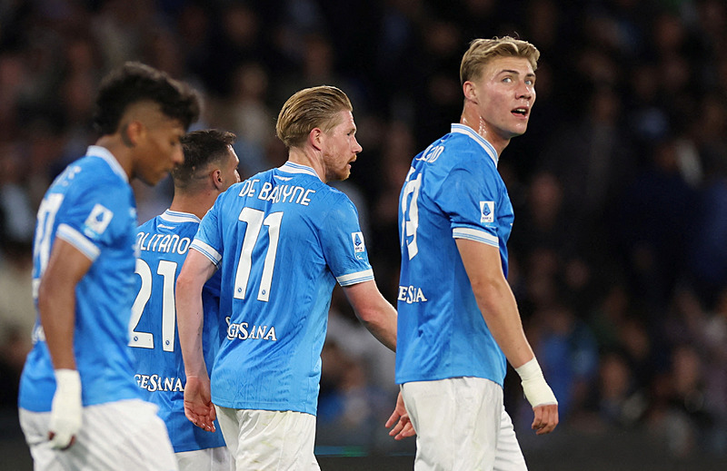napoliden fenerbahceye ikili paket antonio conte kevin de bruyne 5 uF1j4Fkm